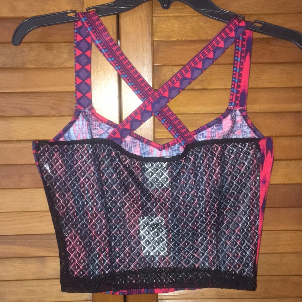 Tribal crop top - Picture 2 of 3